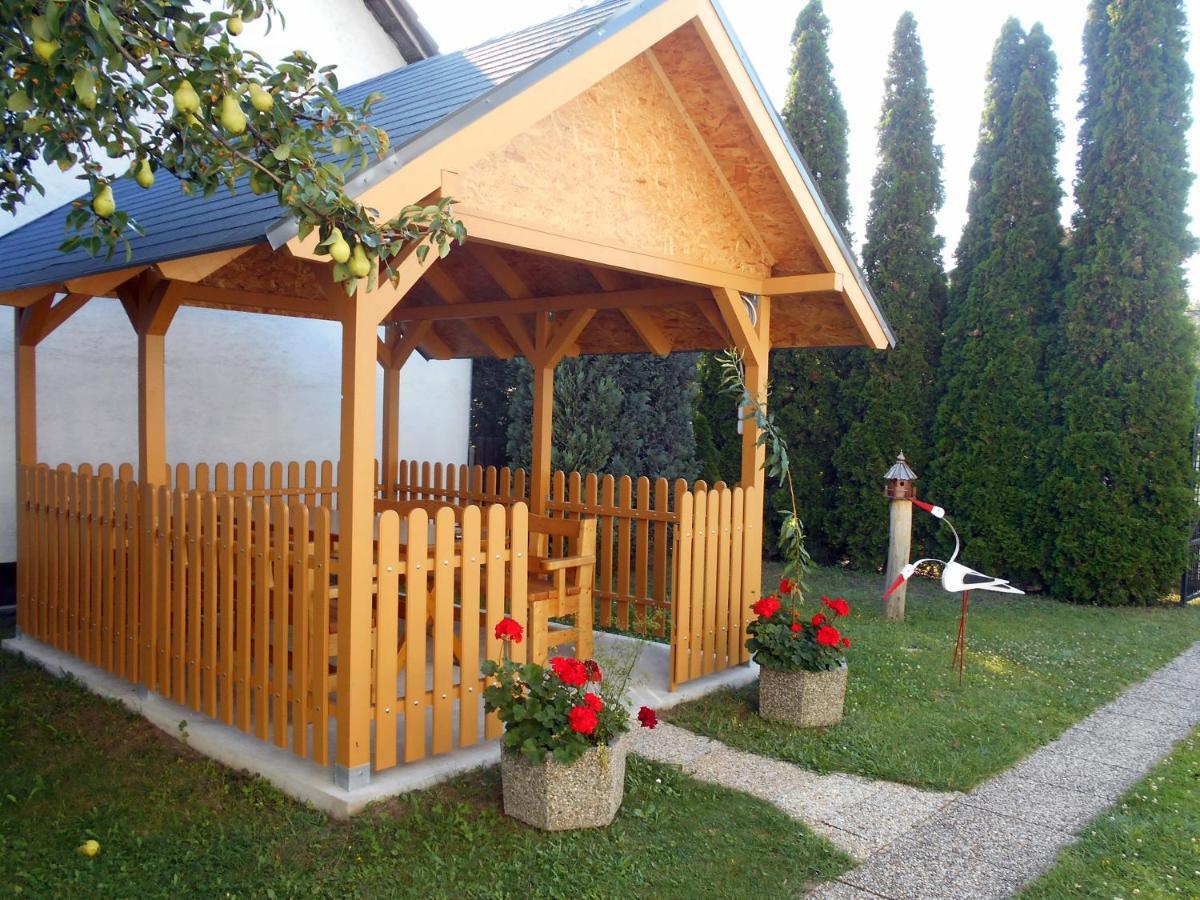 Bed and Breakfast Arpad Panzio Győr Exterior foto